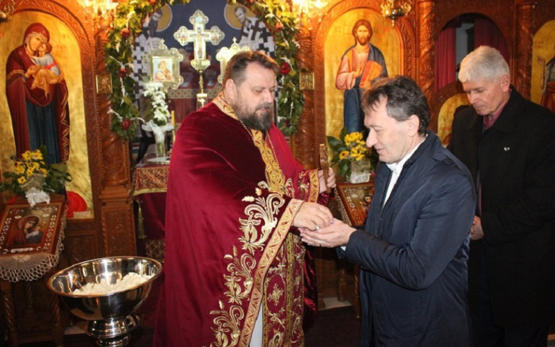 Ugljevik: Služena liturgija, načelnik Perić čestitao pravoslavnu Novu godinu