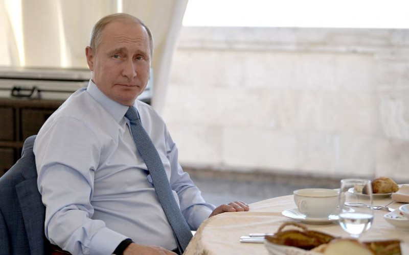 Evo šta DORUČKUJE Vladimir Putin, prvi čovjek Rusije vijesti gleda u TERETANI