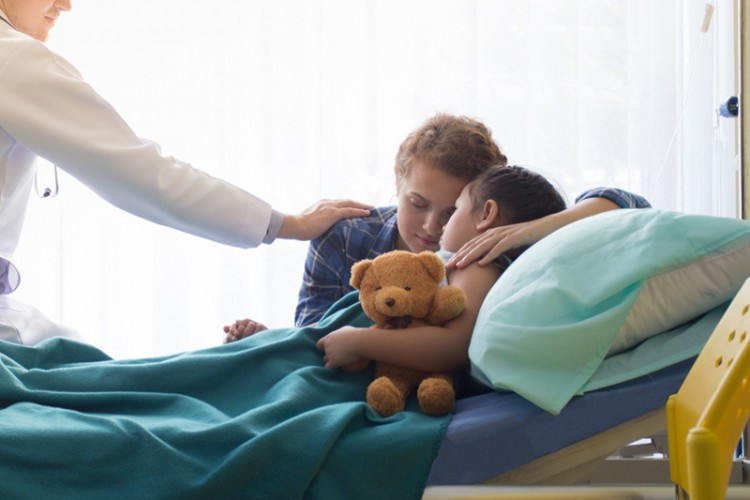 Roditeljima dozvoljeno da ostanu s djecom na liječenju u UKC-u Srpske