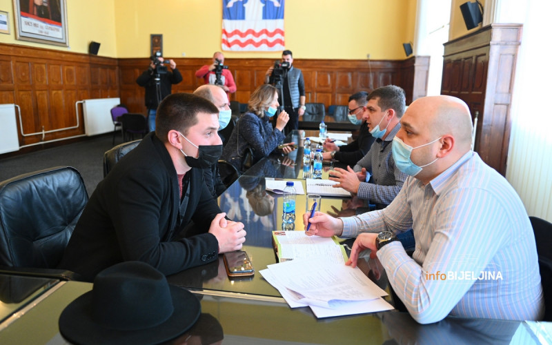 Veliko interesovanje građana za Dan otvorenih vrata (FOTO)