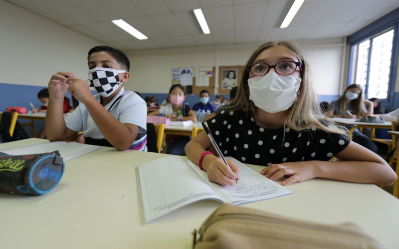 Korona u školama: Na početku drugog polugodišta virusom ZARAŽENO 18 UČENIKA