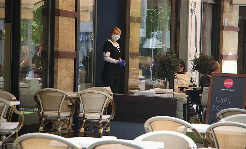 Uputstva za ublažavanje mjera, DOZVOLJENO ŠEST OSOBA ZA STOLOM u lokalima