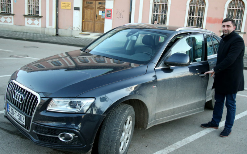 „Audi sam zaradio RADEĆI U POLJOPRIVREDI“ Gradonačelnik Bijeljine o automobilu o kojem se priča svašta