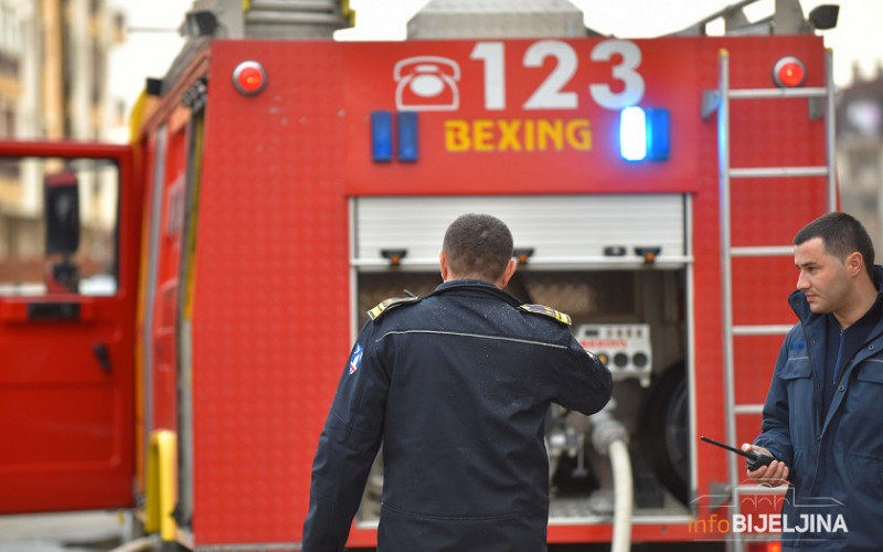 Vatra zahvatila porodičnu kuću u naselju Orlica: U stravičnoj nesreći nastradao muškarac