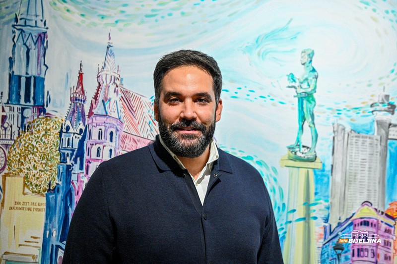 U toku pripreme za jubilarni 25. Svetosavski bal u Beču (FOTO)