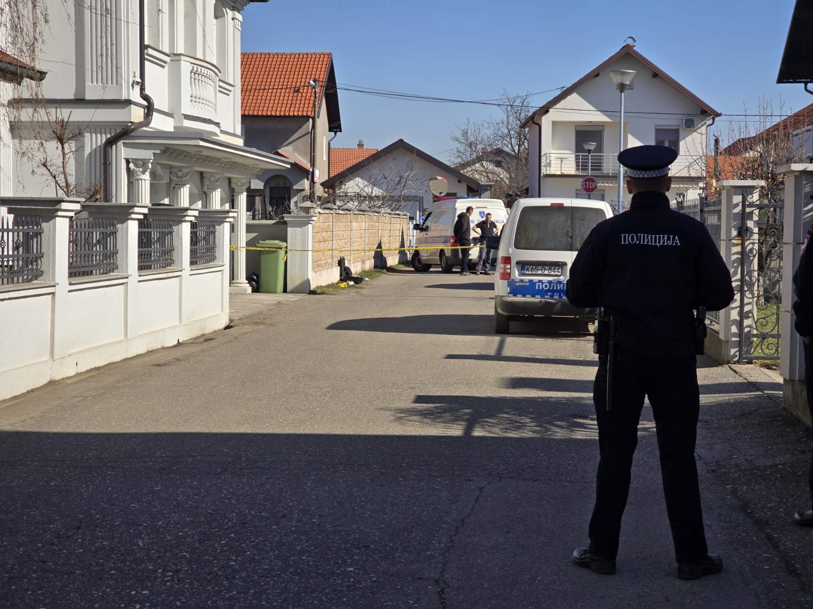 Pucnjava u Bijeljini, policija raspisala potragu (FOTO, VIDEO)