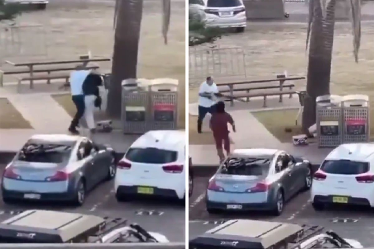 Muškarac skočio na leđa napadača iz Sidneja i oteo mu pušku (UZNEMIRUJUĆI VIDEO)