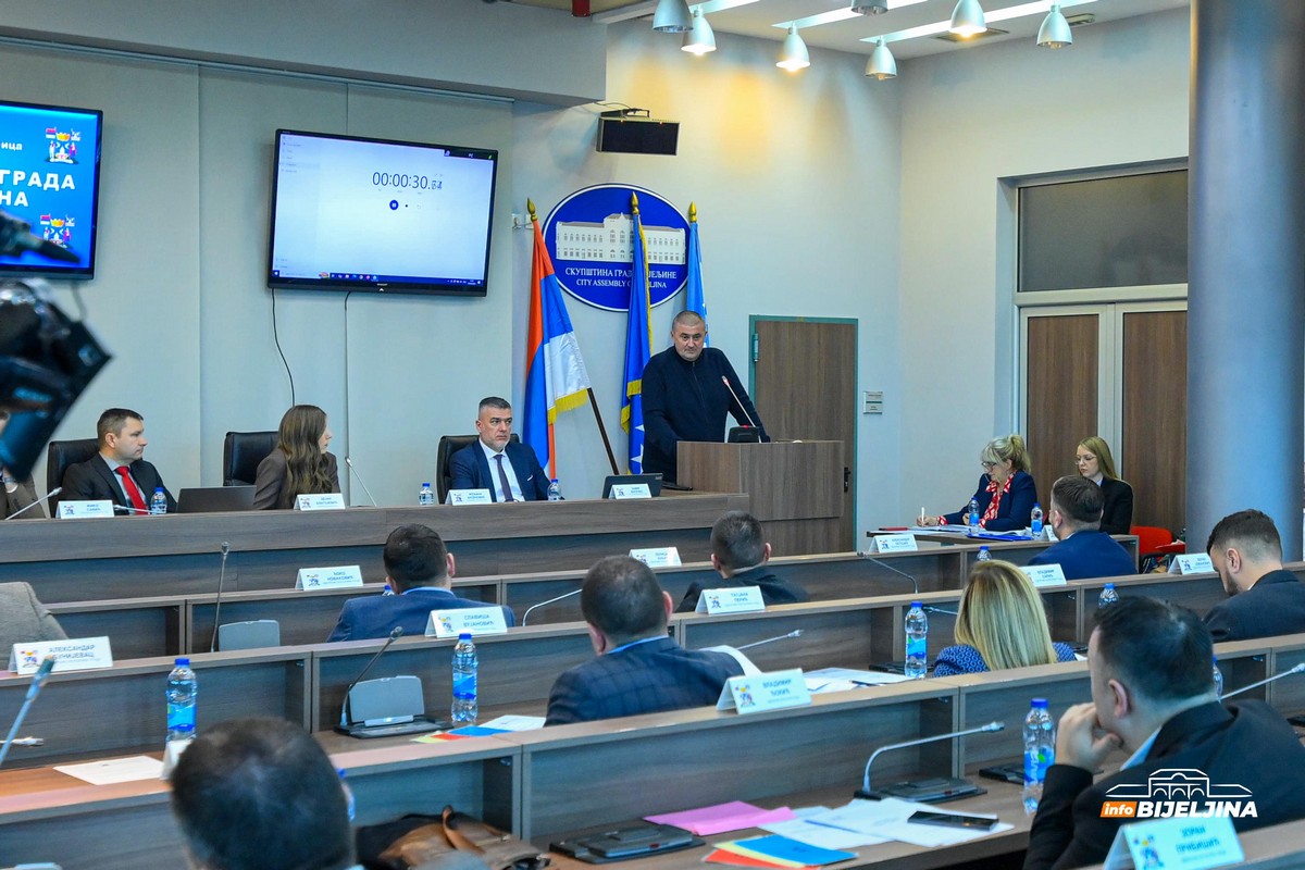 Skupština grada Bijeljina: Uduplati podsticaje za otkup pšenice, hitno isplatiti dugovanja (FOTO)