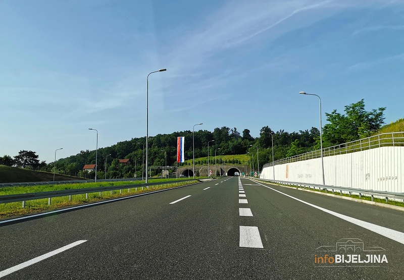 Udes na auto-putu 9. januar, teško povrijeđen vozač hjundaija