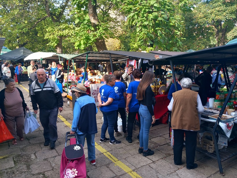 U Bijeljini otvoren 5. Karavan zimnice i bazar rukotvorina (FOTO)