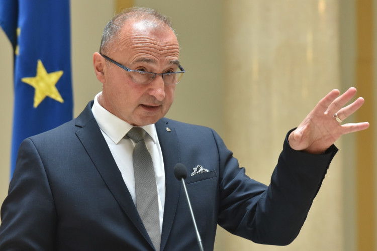 Grlić Radman: Komšić je uhljeb i uzurpator 