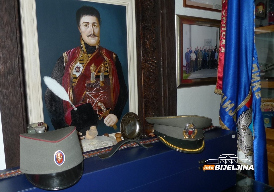 Jedinstvena muzejska zbirka u bijeljinskoj Crkvi besmrtnih heroja (FOTO)