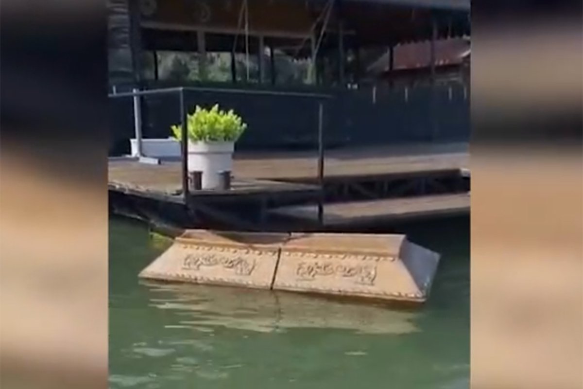 Mrtvački sanduk plutao Savom