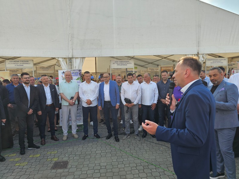 Otvoren Sajam šljive, voćnih rakija i meda u Ugljeviku: Sabor domaćina i tradicije