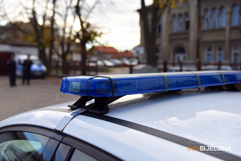 Sudar u Konjević Polju, prevrnulo se jedno vozilo