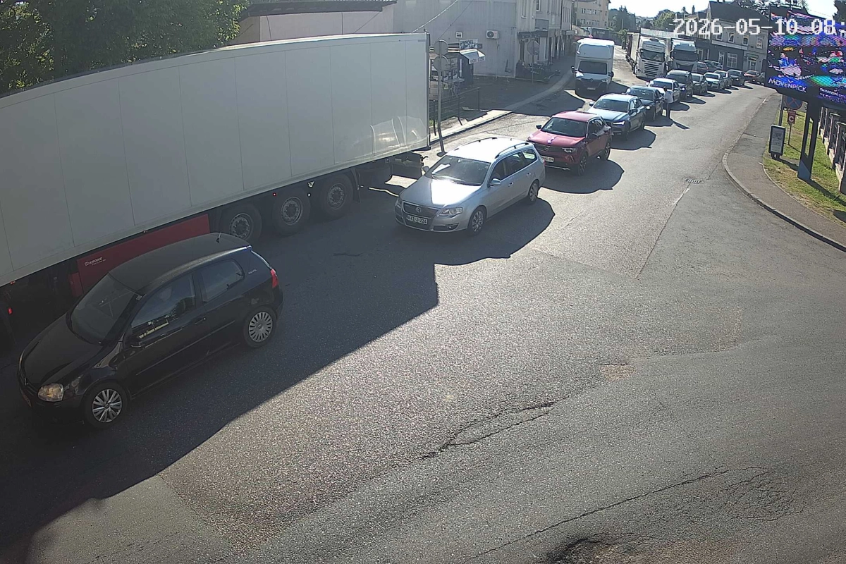 Velike gužve na izlazu iz BiH u Gradišci: