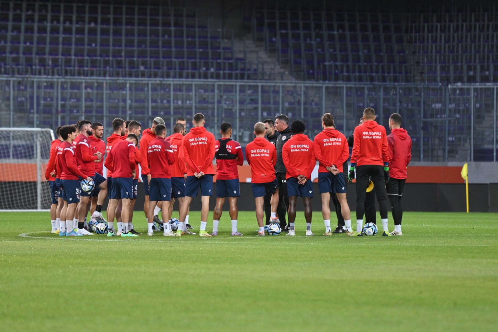 Fudbaleri banjalučkog Borca treniraju pred sutrašnji duel sa Austrijom (FOTO)