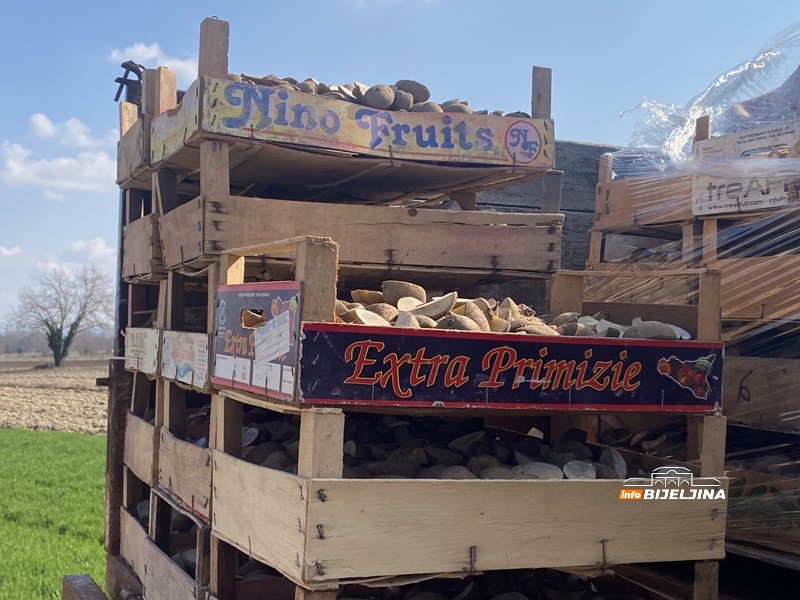 Bijeljinac smanjio površine pod krompirom sa 150 na svega 20 dunuma: “Mašine imam, ali nemam računice” /FOTO/