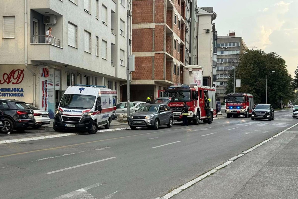 Nezgoda u Banjaluci, radnici se zaglavila ruka u valjku za peglanje