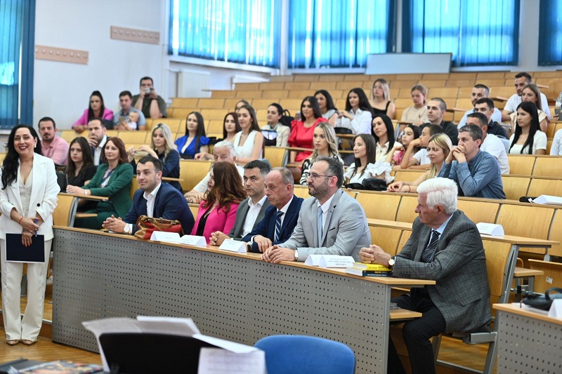 Bijeljina: Promovisana 17. generacija diplomaca Fakulteta poslovne ekonomije (FOTO)