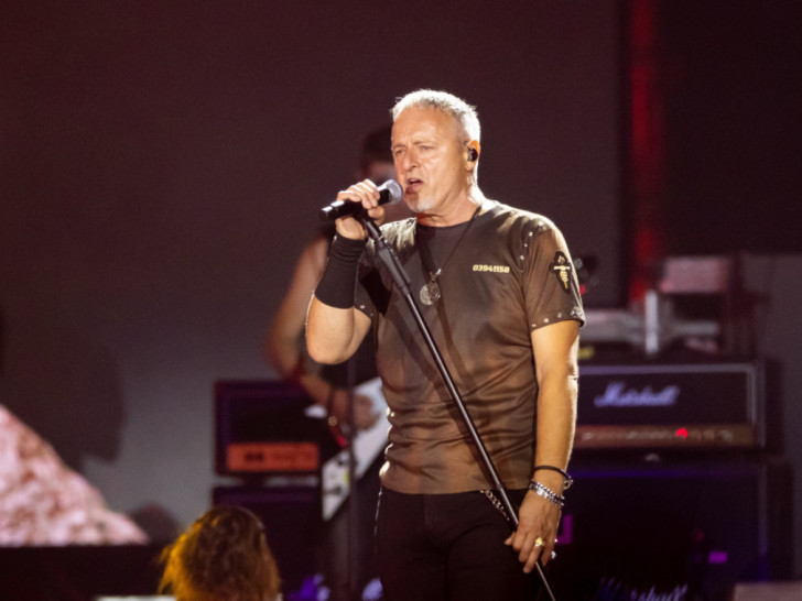 Na koncertu Tompsona u Splitu orilo se „Ajmo ustaše“ i „Za dom spremni!“