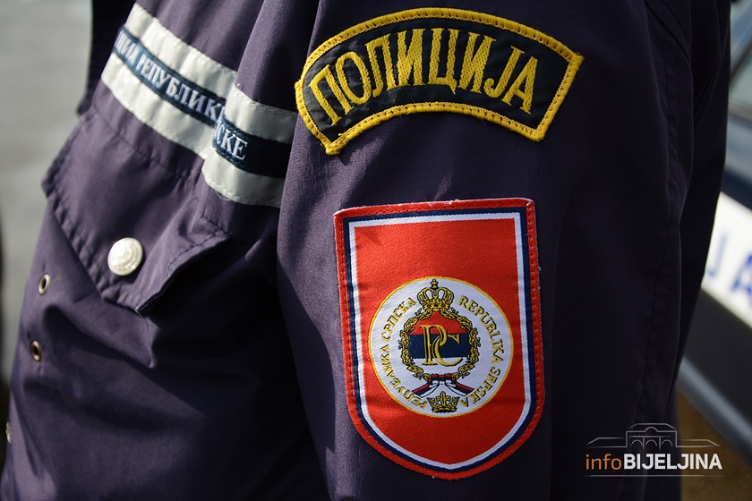MUP SRPSKE UPOZORIO Građanima zabranjeno korišćenje policijskih znački
