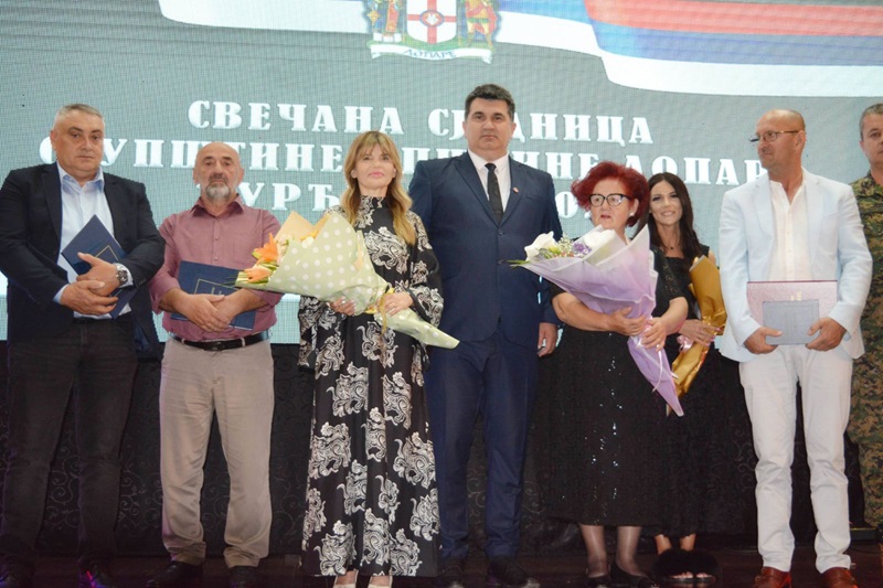 Lopare uručile priznanja za Đurđevdan: Nagrađeni zaslužni građani, udruženja i kompanije