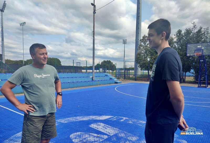 Košarkaš iz Bijeljine odlazi u Indijanu: “Srećan sam, tamo ću upisati i fakultet” (FOTO)