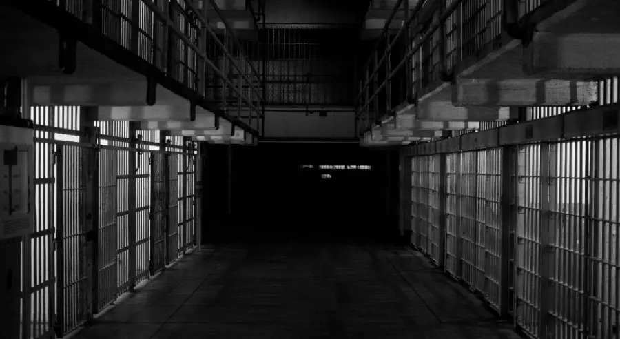 Iza rešetaka braća osumnjičena za silovanje d‌ječaka u Tuzli