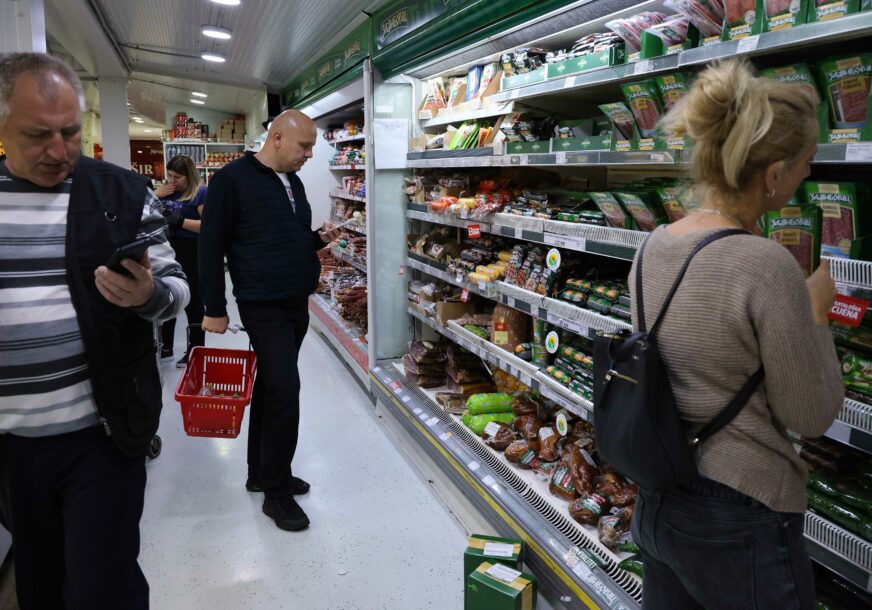 (FOTO) U prodavnicama jedan proizvod manje: Omiljeni SOK mališana POVLAČI se sa tržišta