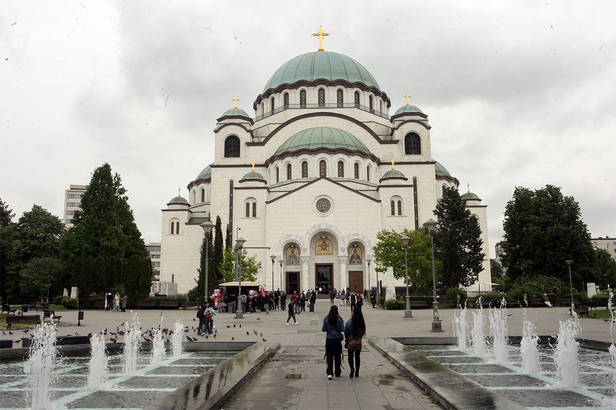 Vaskršnja poslanica: Podići glas da srpski narod ne bude proglašen genocidnim