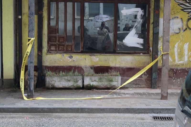 Savjet MZ Centar: Dijelovi fasada padaju, bezbjednost građana ugrožena (FOTO)