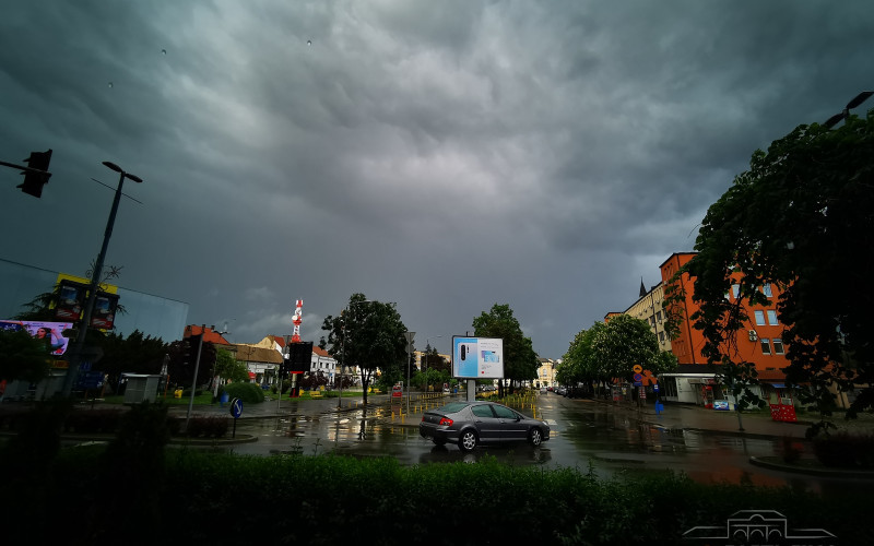 Olujno nevrijeme i danas prijeti BiH, izdat narandžasti meteoalarm