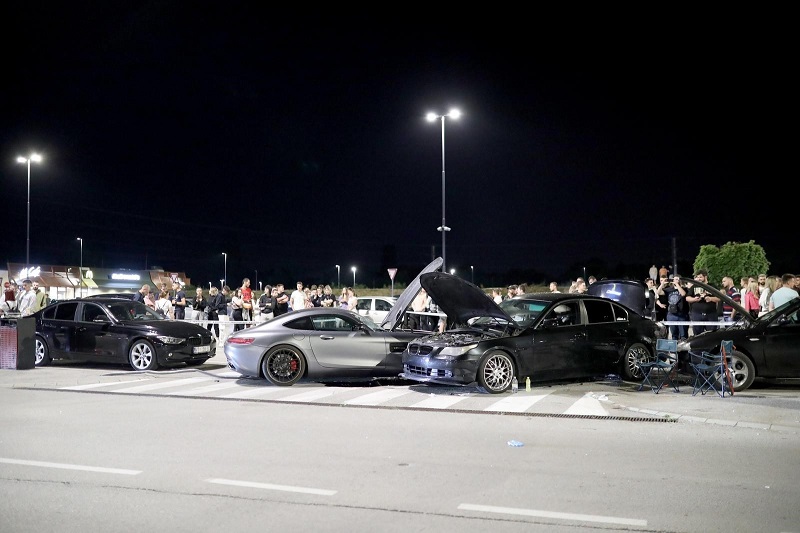 Zagreb: Mercedesom se zabio u ljude, troje teško povrijeđeno (FOTO)