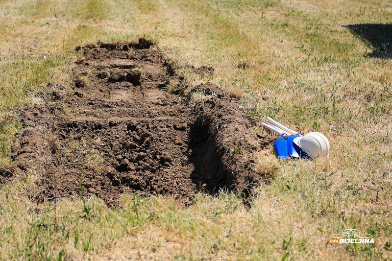 Napokon počela gradnja sportske dvorane u Bijeljini: Rade tek prvu fazu, za ostatak nedostaju milioni KM (FOTO)