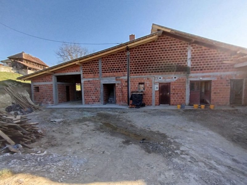 Ristanovići iz Zvornika ponosni na rezultate: U planu pogoni za preradu mesa i mlijeka (FOTO)