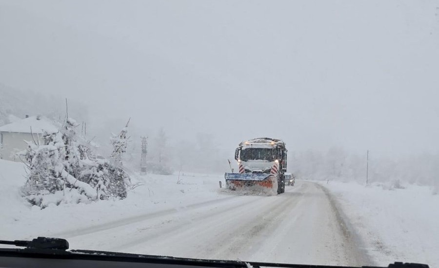 Lopare: Puteve čisti skoro 30 ma&scaron;ina, nema struje u nekoliko mjesnih zajednica (FOTO)
