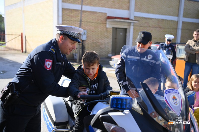 PU Bijeljina: Dan otvorenih vrata za najmlađe sugrađane (FOTO)
