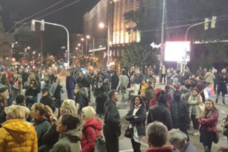U Beogradu održan protest protiv kovid propusnica