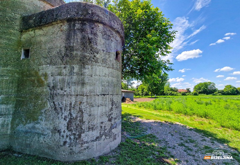 Njemački bunker u dvorištu Blagojevića: Nema nikakvu namjenu, ali nas je više puta spasio (FOTO)