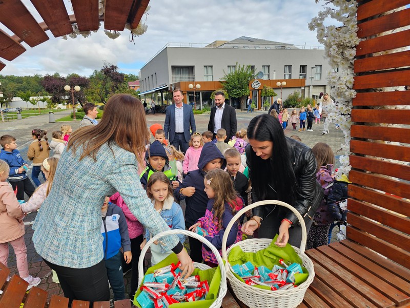 Ugljevik u znaku dječijih prava i radosti: Počelo obilježavanje Dječije nedjelje