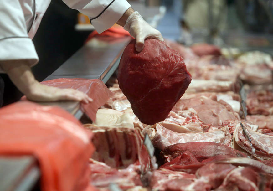 Na jedan kilogram mesa koji izvezemo iz uvoza nam dođe čak 11