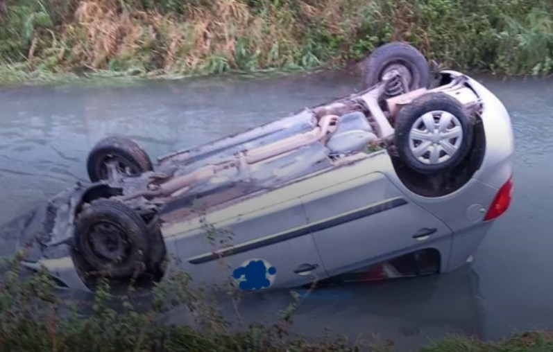 Još jedno SLIJETANJE u kanal Dašnica: Vozilo završilo na krovu