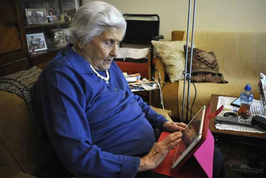 Dirljiv oproštaj od najstarije žene u Srbiji 