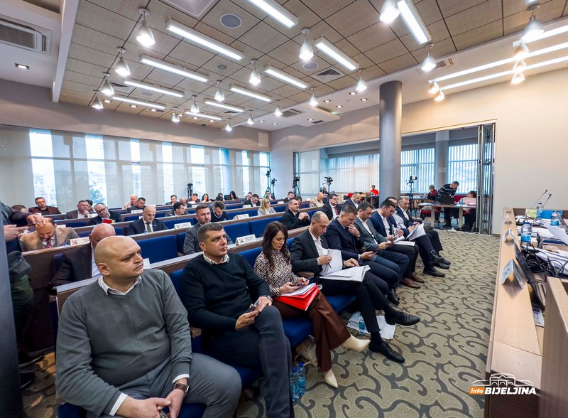 Bijeljina: Počela 8. redovna sjednica Skupštine grada (FOTO)