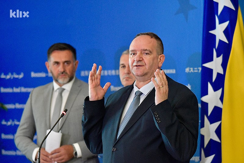 Peulić: Od Forte tražimo da u pravilnik uvrsti 20 riječi, za što mu ne treba nikakva saglasnost