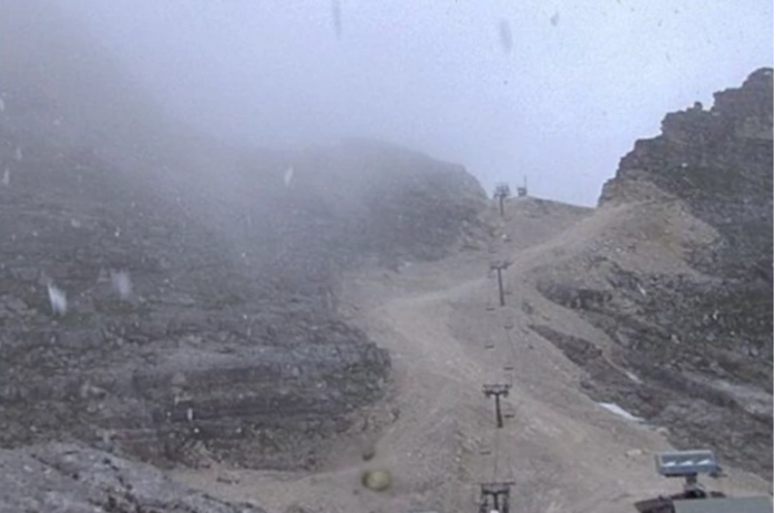 Pao julski snijeg u Sloveniji