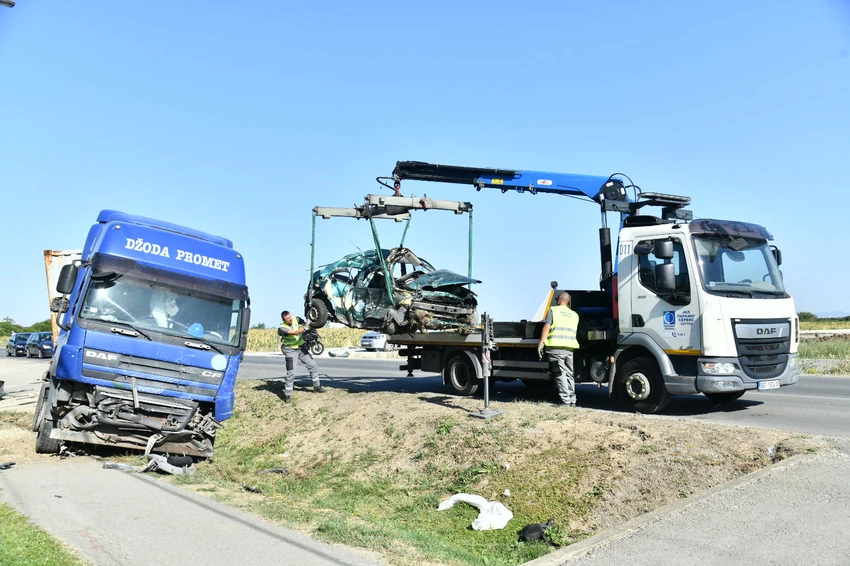 Detalji jezive nesreće u kojoj su POGINULA BRAĆA, vozač kamiona pokušao da izbjegne tragediju