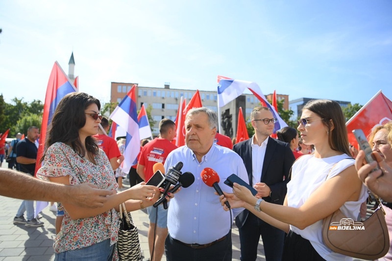 Gradski odbor SNSD Bijeljina počeo kampanju (FOTO)