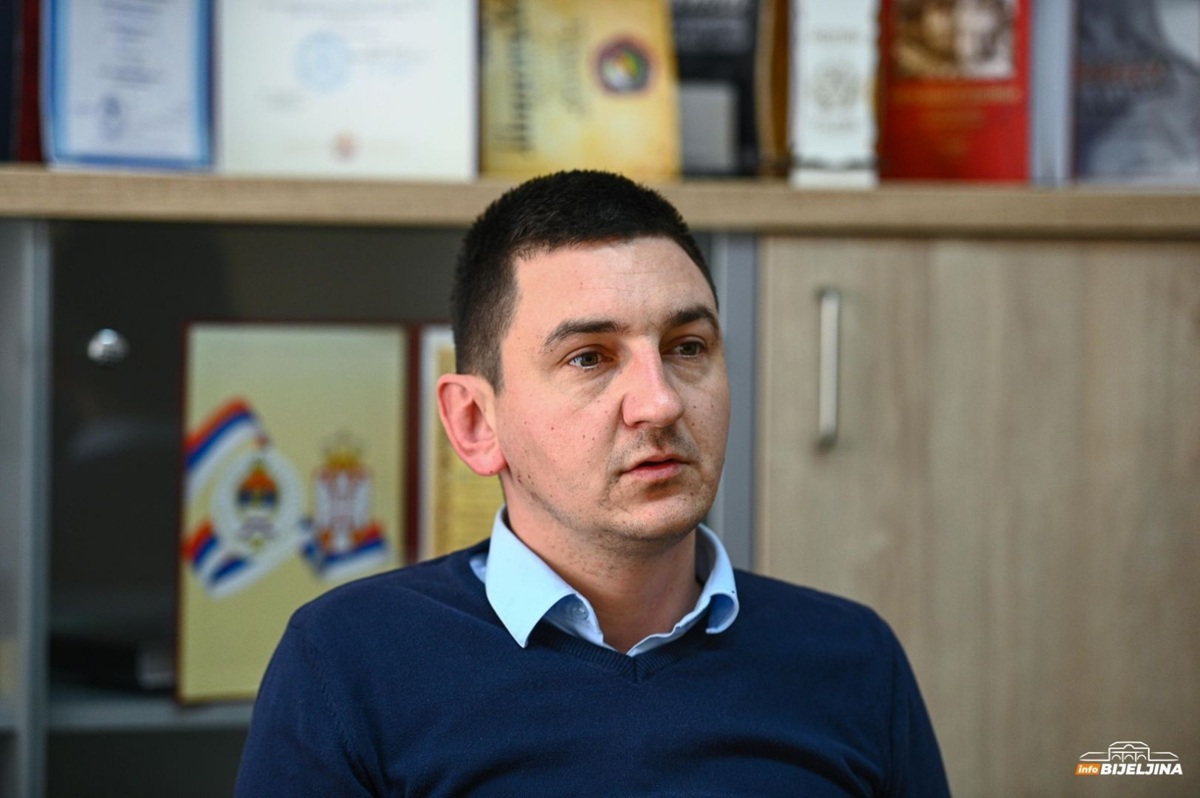 Info Bijeljina - Tešić osudio napad na Sajlovića